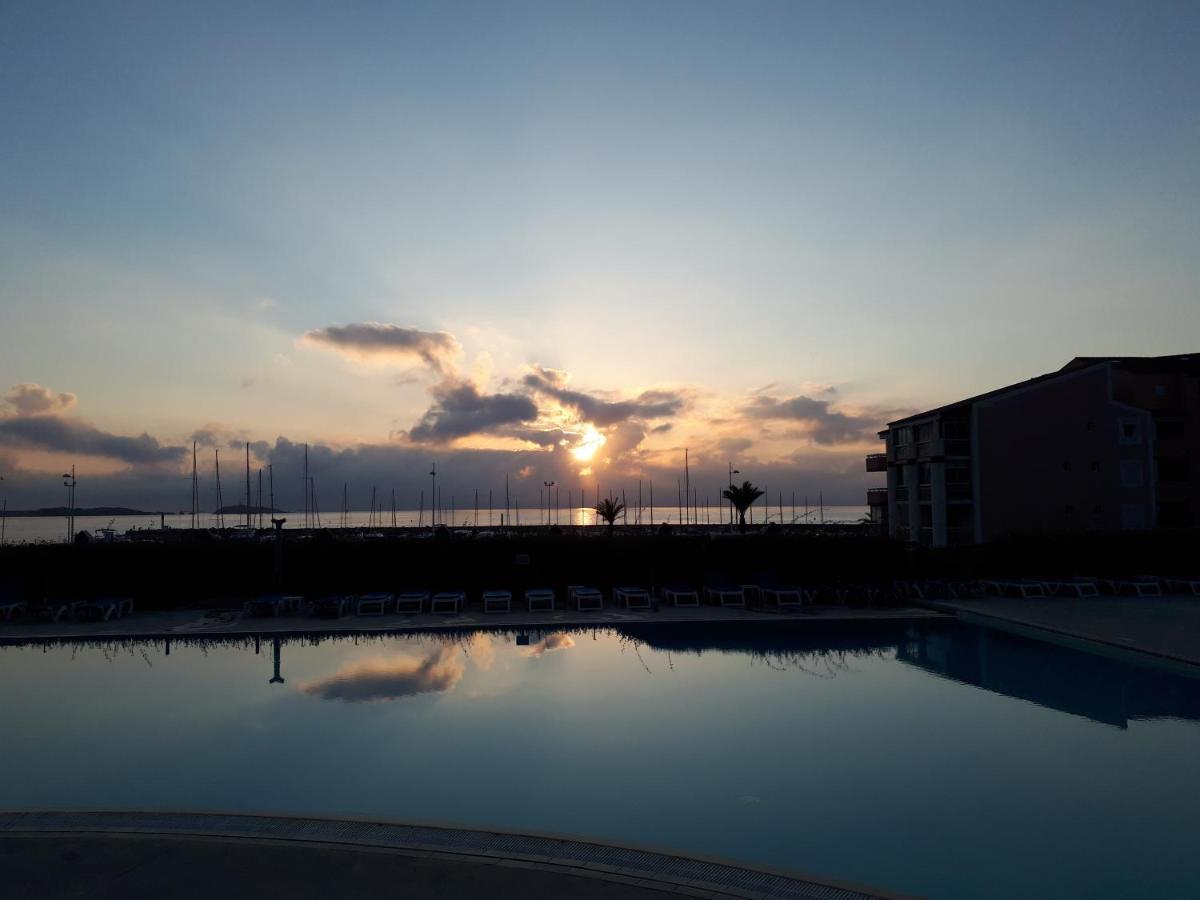 Magnifique Rez De Jardin & Piscine & Bord De Mer Διαμέρισμα Six-Fours-les-Plages Εξωτερικό φωτογραφία